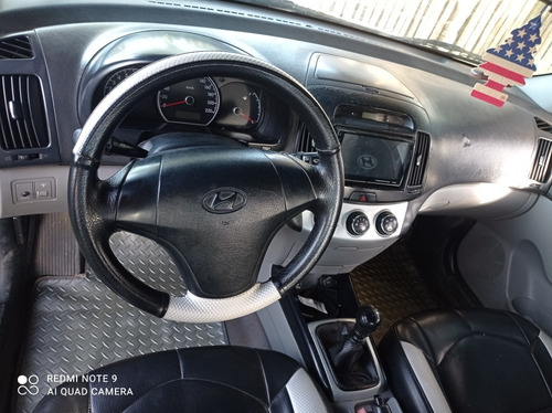 Vendo Auto Hyundai Elantra 2010