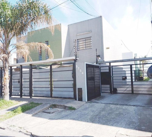Departamento Dúplex En Venta En Berazategui, G.b.a. Zona Sur, Argentina