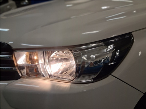 Imagem 5 de 14 de Toyota Hilux 2.8 Narrow 4x4 Cd 16v Diesel 4p Manual