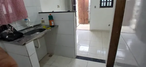 Kitinet De Laje Podendo Construir Em Cima. Pequeno Quintal