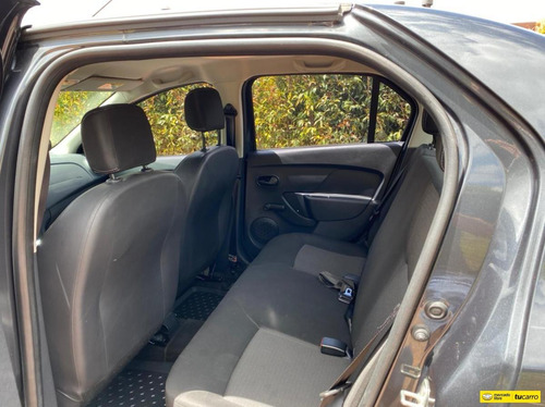 Renault Logan 1.6 Expression / Life +