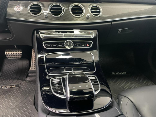 Imagen 10 de 16 de Mercedes Benz E 400 4 Matic Unica Mano, 6.410 Kms