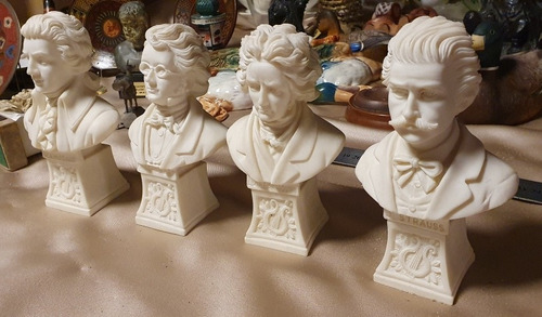 Estatuillas Unicas De Mozart Beethoven Strauss Shubert