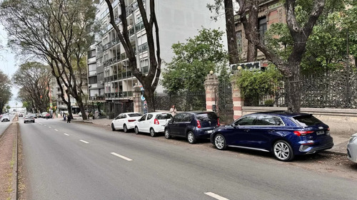 Apta Banco/frente/3 Dormitorios/2 Baños/piso 1/2 Balcones+terraza/av.brasil Y Ellauri