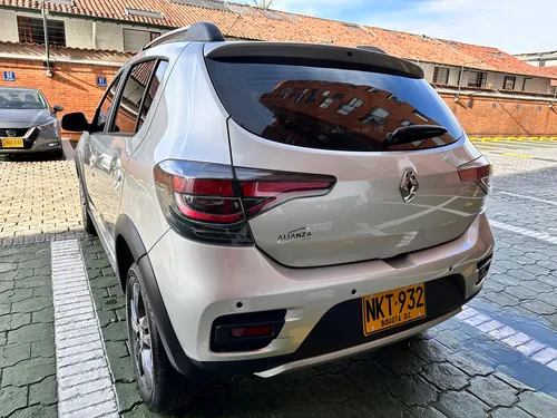Renault Stepway 1.6 Intens