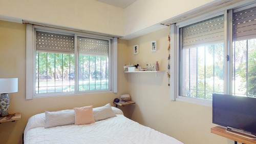 Casa Villa Elisa, 4 Dormitorios, Escritorio, 2 Baños.calefac