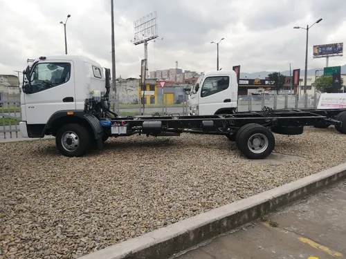 Mitsubishi Fuso Fa Modelo 2023 Mejor Desempeño Mayor Carga