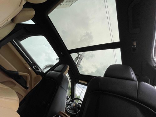Imagen 10 de 15 de Porsche Cayenne Platinum Americano