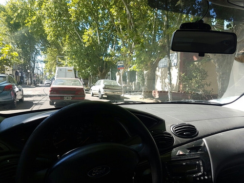 Ford Focus 1.6 Ambiente Mp3