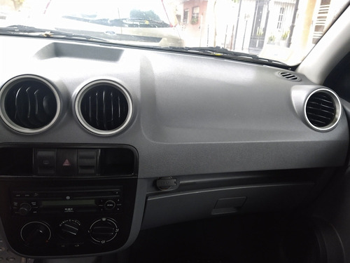 Imagen 14 de 15 de Volkswagen Gol 2007 1.6 I Power 601