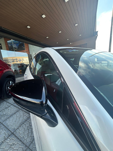 Mazda 3 Signature