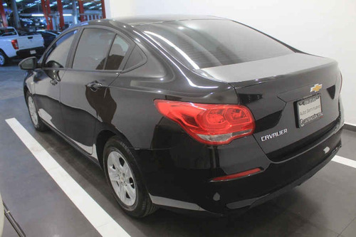 Imagen 4 de 15 de Chevrolet Cavalier 2019 4p Ls L4/1.5 Man