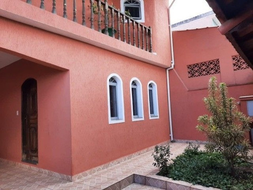 Imagem 2 de 13 de Sobrado Com 234 M² Sendo 3 Dormitórios, 1 Suíte, 4 Vagas À Venda Por R$ 650.000 - Vila Lucinda - Santo André/sp - So0459