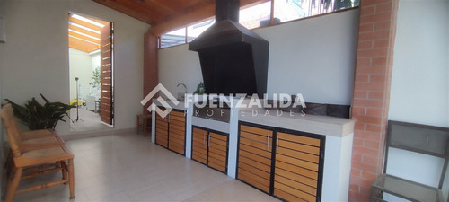 Casa 6d 4b - 307 M2 - Sector Las Pircas Peñalolén
