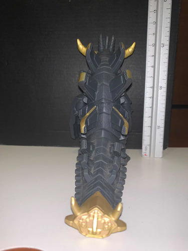 Grand King Megalos Kaiju / Figura Ultraman Godzilla Bandai (Usado)