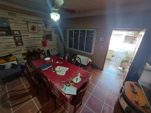 Chalet A 300 Mtrs Estacion Bella Vista Cordoba 1580