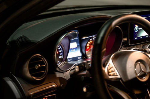 Mercedes-Benz Classe C 2.0 Sport Turbo 4p