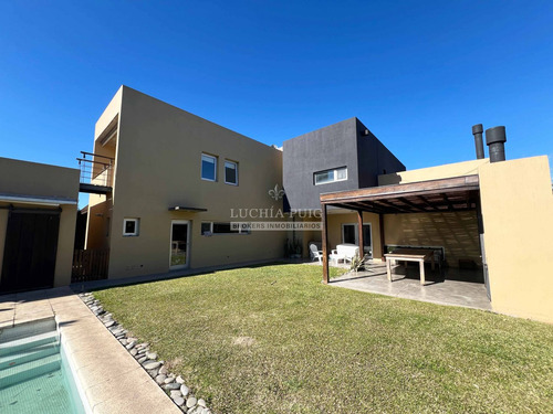 Casa En Venta 3 Dormitorios - Santa Clara Villanueva