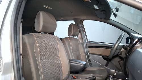Renault Duster 2.0 Connect Deh Auto