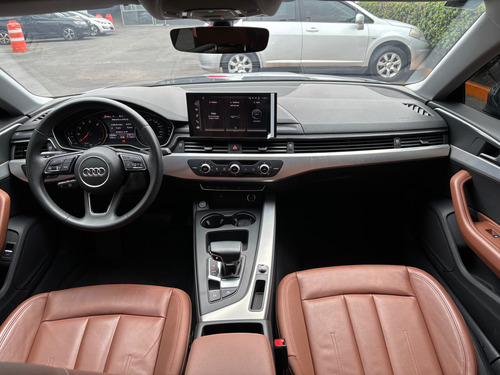 Audi A5 Select, Híbrido 2.0, Color Gris Obscuro