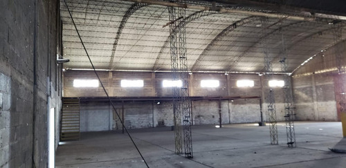 Imagen 10 de 14 de Galpon 900 M2 Y Predio 6000 M2 - Neuquen Este