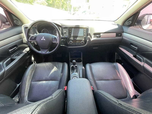 Imagem 11 de 15 de Mitsubishi Outlander 3.0 Gt 2015