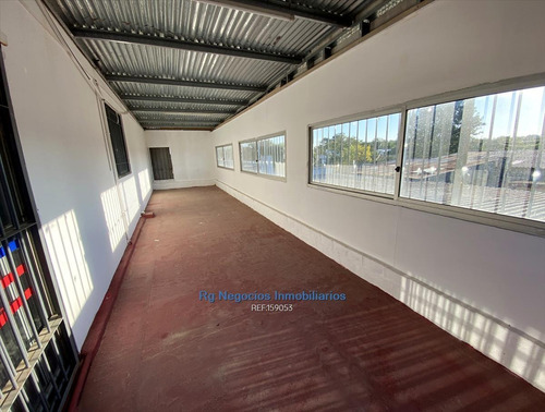 Hermoso Local Comercial A Metros De Costa Urbana