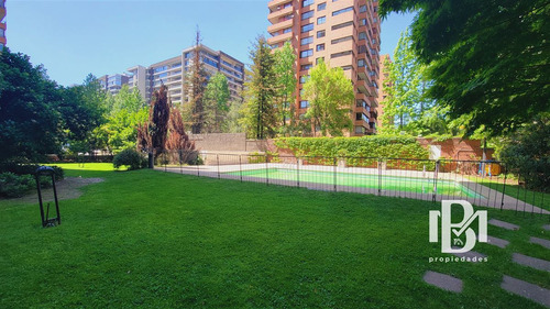 Departamento En Venta De 2 Dorm. En Las Condes