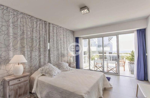 Venta Apartamento 3 Dormitorios En Suite Más Dependencia Punta Del Este
