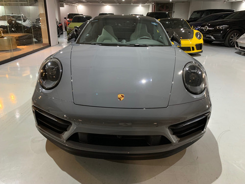 Porsche 911 Carrera Gts 2024