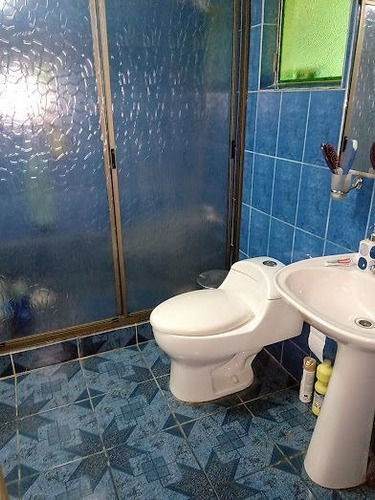 Casa En Venta De 7 Dorm. En Rancagua
