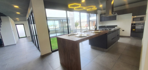 Casa En Venta En Lomas De Angelopolis Puebla 