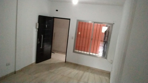 Venta Departamento 2 Ambientes En Isidro Casanova
