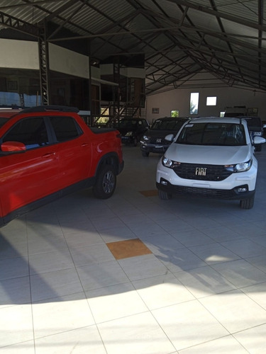Fiat Strada 1.4 8v Freedom Cd
