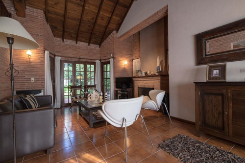 Imagen 6 de 18 de Casa En Venta - 4 Ambientes - Zona Golf - Pinamar