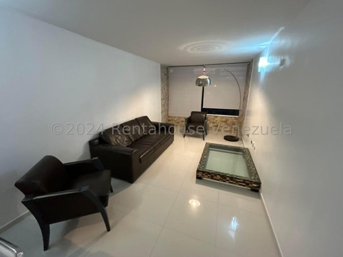 Apartamento En Alquiler Colinas De La Tahona 24-23269