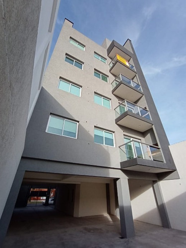 Imagen 4 de 14 de Departamento En Venta En Lanus Oeste