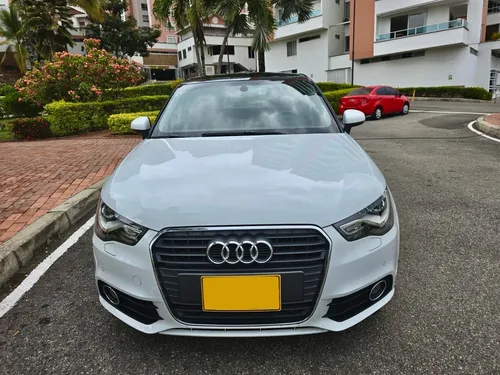 Audi A1 1.4 Tfsi Ambition Plus 5 Puertas