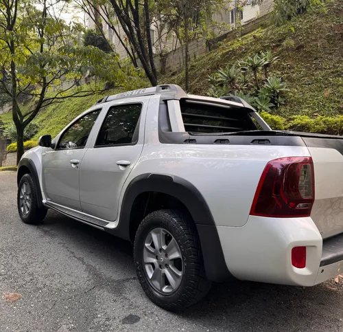 Renault Duster Oroch 2.0 Dynamique