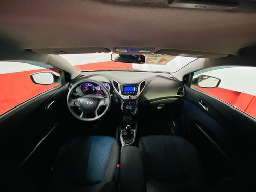 Imagem 8 de 13 de Hyundai Hb20 1.6 Comfort Flex Manual