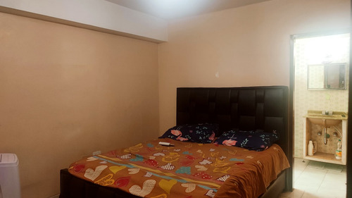 Apartamento En Montalban 1 11.88m2/3 Hab +serv/2+serv/1 P.e Por Documento Y Otro Por Condominio