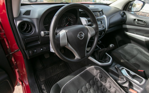 Nissan Np300 2.3 Se Diesel 4wd Dob.cab. 6mt 4p 2017.