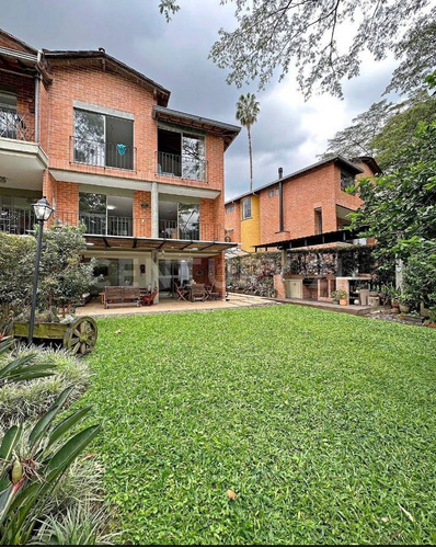 Arriendo Casa En Envigado Loma Del Chocho, Antioquia