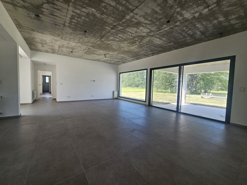 Casa Venta 4 Ambientes Everlinks Lujan Con Piscina