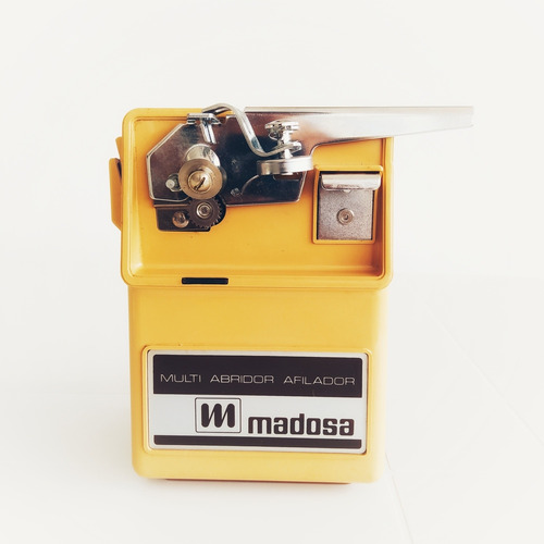 Imagen 1 de 2 de Abrelatas Electrico Y Afilador De Cuchillo Marca Madosa
