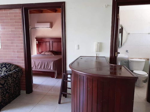 Imagen 13 de 22 de Apartamento Semi Amueblado En Gazcue
