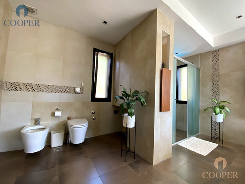 Imagen 19 de 30 de Casa De Categoría En Venta, Villa Belgrano, Córdoba. 4 Dormitorios