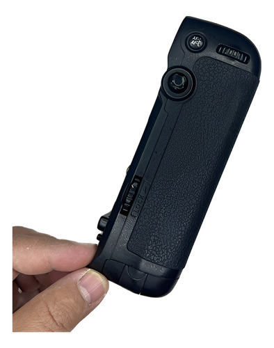 Empuñadura Nikon Original Mb-d16 Para Nikon D750 (Usado)