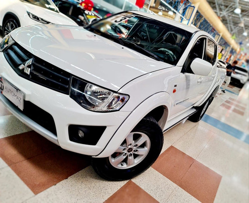 Mitsubishi L200 Triton 2.4 HLS 4X2 CD 16V