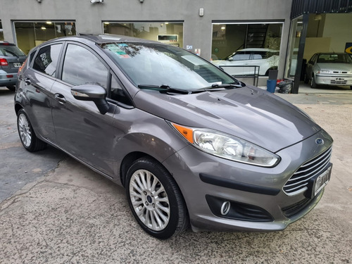 Imagen 7 de 13 de Ford Fiesta Kinetic 1.6 Se Plus Powershift